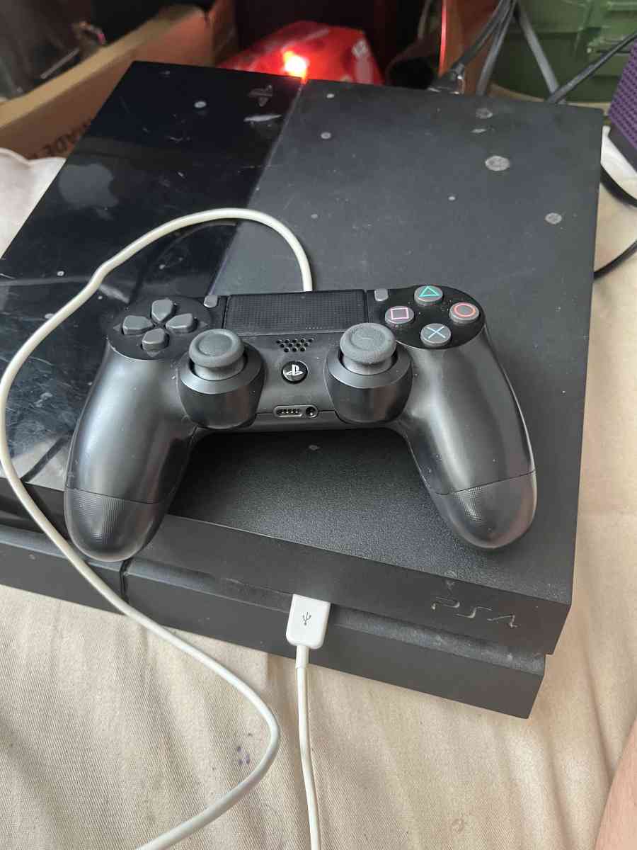 Black Playstation 4 - Jenison, Michigan - FleaMarketBay