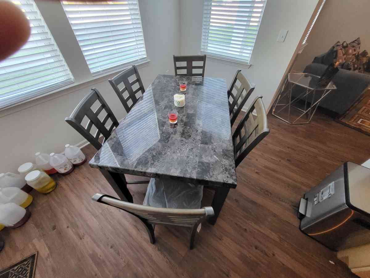 new furniture - Afton, Tennessee - FleaMarketBay