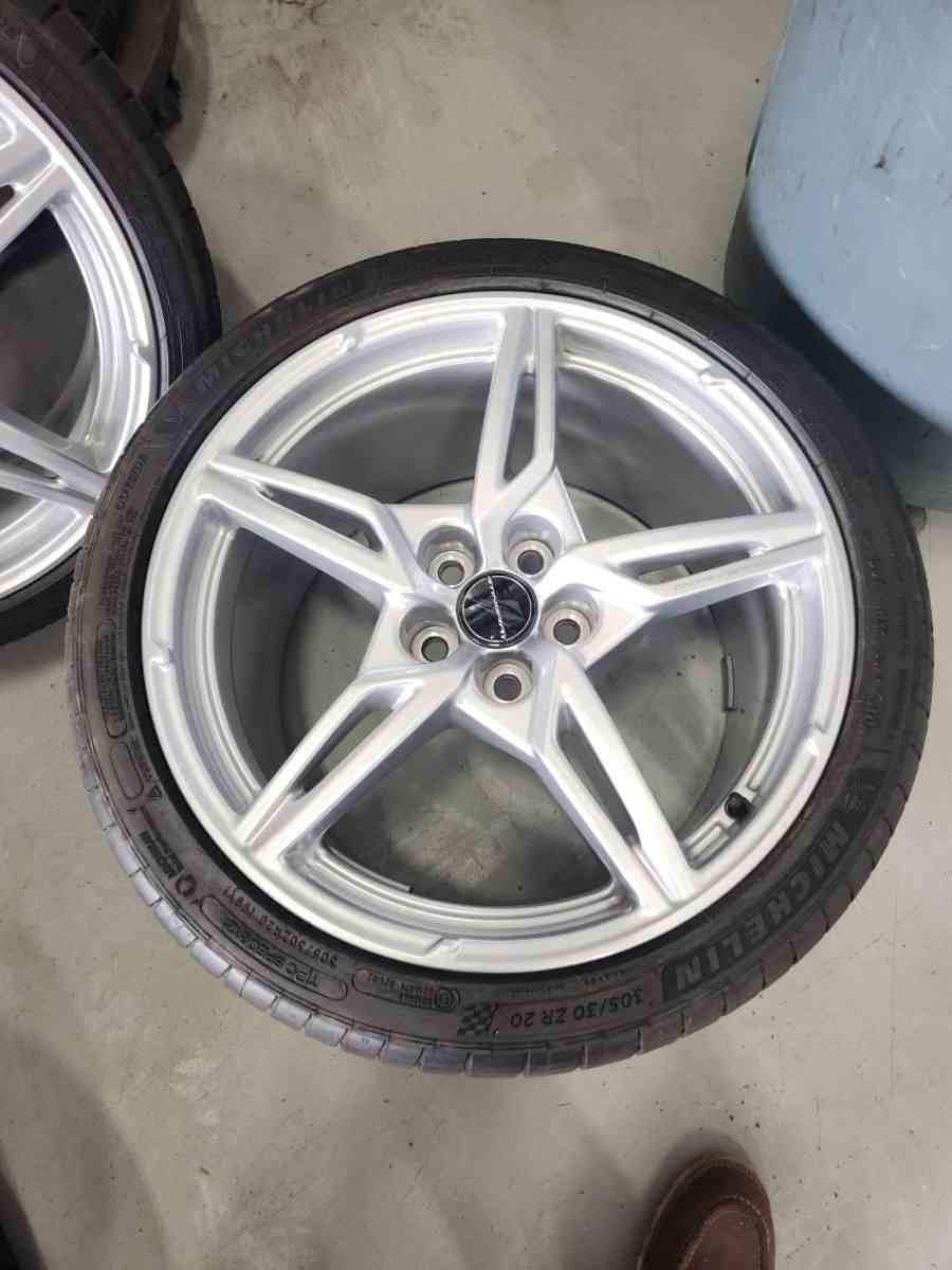 2021 Chevy Corvette Stingray Wheels and Tires - Modesto, California - FleaMarketBay