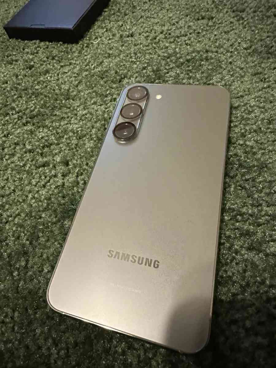 Samsung Galaxy S23 unlocked - Miami Beach, Florida - FleaMarketBay
