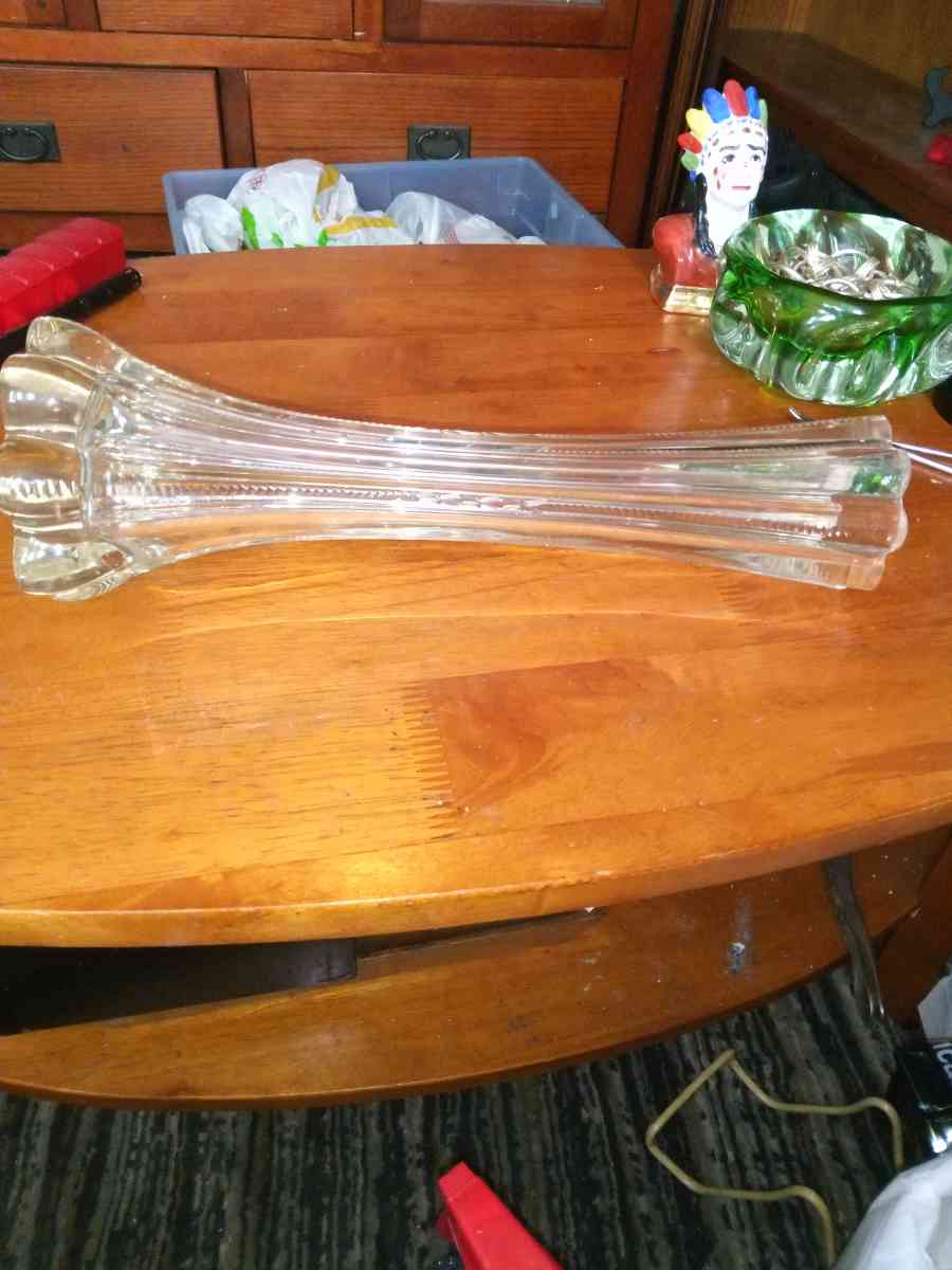 Vintage Gladiola Vase - Pawtucket, Rhode Island - FleaMarketBay