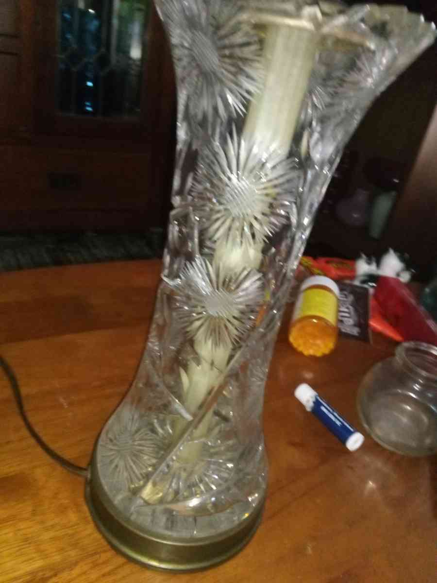 American Brilliant period Cut Glass Lamp - Pawtucket, Rhode Island - FleaMarketBay