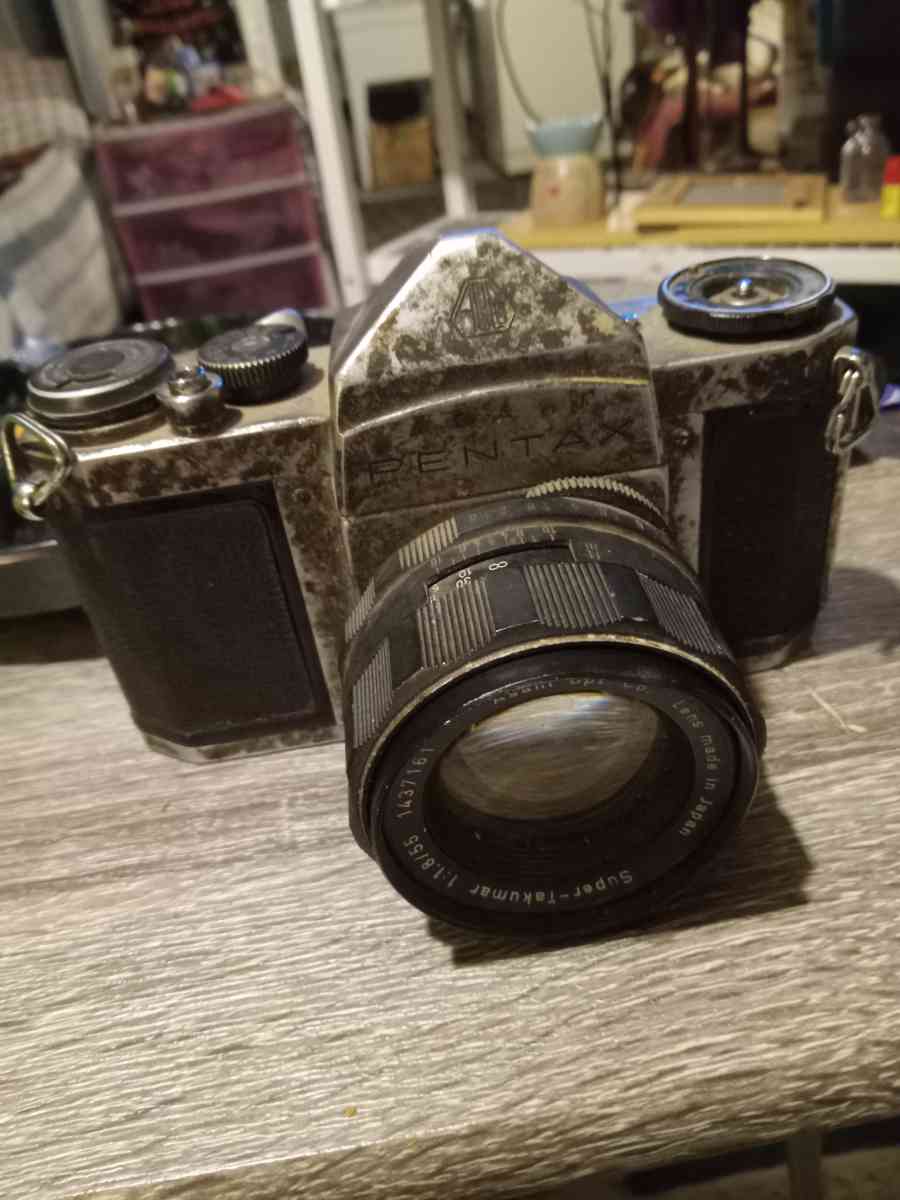 Pentax vintage camera - Avonmore, Pennsylvania
