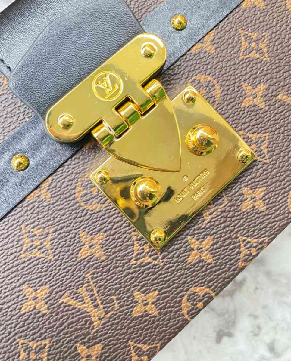 LV bag - Mission Viejo, California - FleaMarketBay