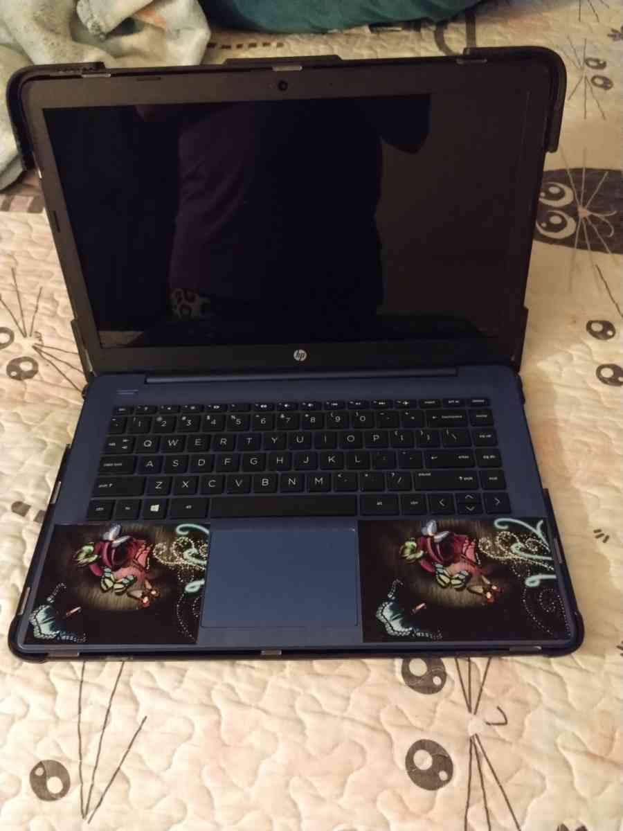 lap top hp streem 14 inch screen - Wilmer, Alabama - FleaMarketBay