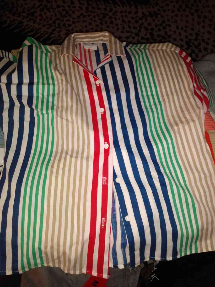 VINTAGE LADYS BOOTH BAY SHIRT - Mill Creek, Washington - FleaMarketBay