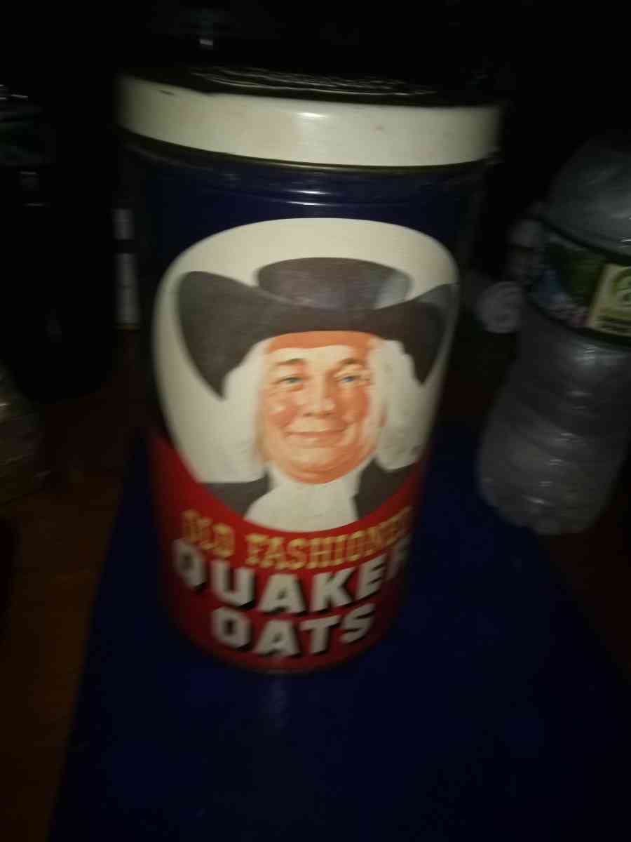 Old Fashioned Quaker Oats 1982 tin - Pawtucket, Rhode Island - FleaMarketBay