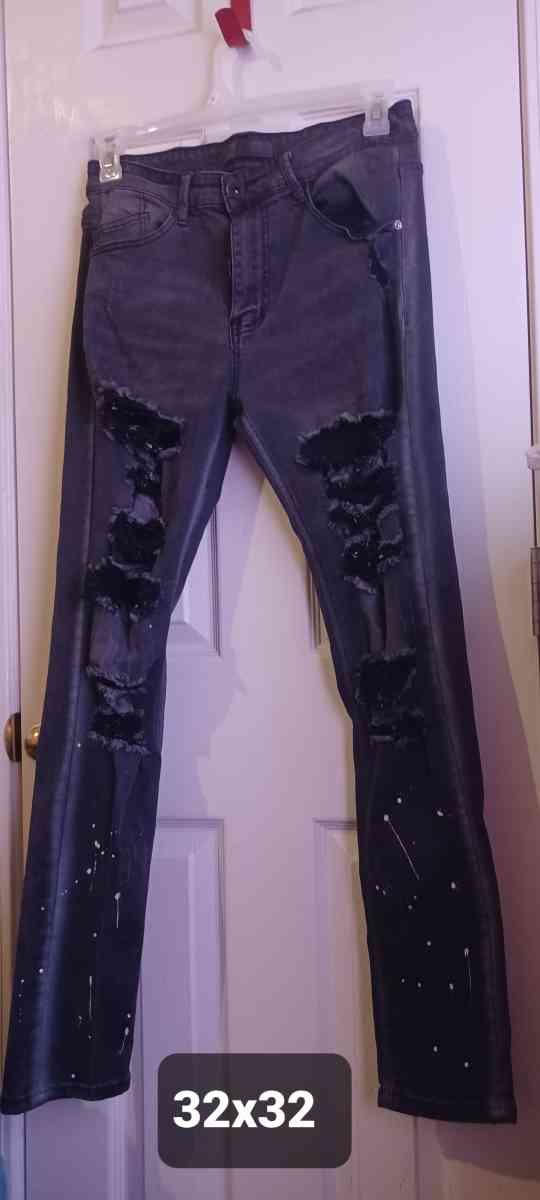 boys and men  jeans size 32x32 - Oxford, Mississippi - FleaMarketBay
