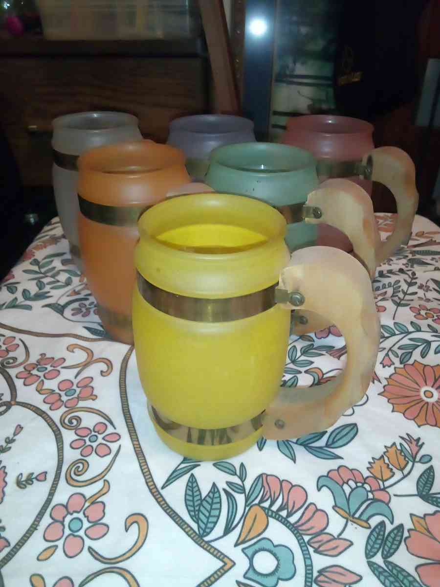 Vintage 1960s Siesta Ware Pastel Frosted Barrel Mugs wwooden - Springville, Utah