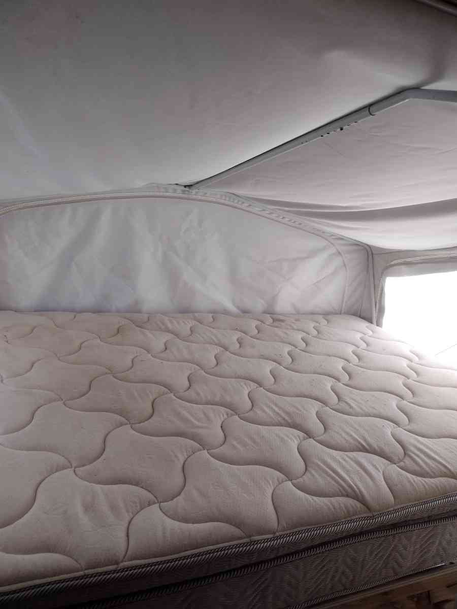 Jay feather camper - Agency, Missouri - FleaMarketBay