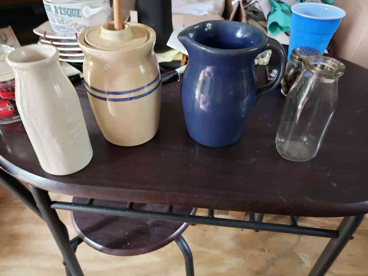 kitchen assorted collectable nick nacks - Leesville, Louisiana - FleaMarketBay
