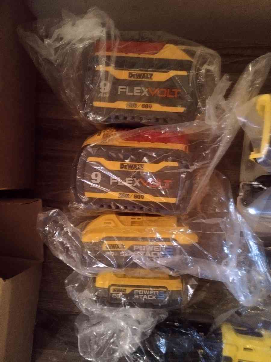 DeWalt xr 60vAnd 20v tools and batteries and charger - Lexington, Kentucky - FleaMarketBay
