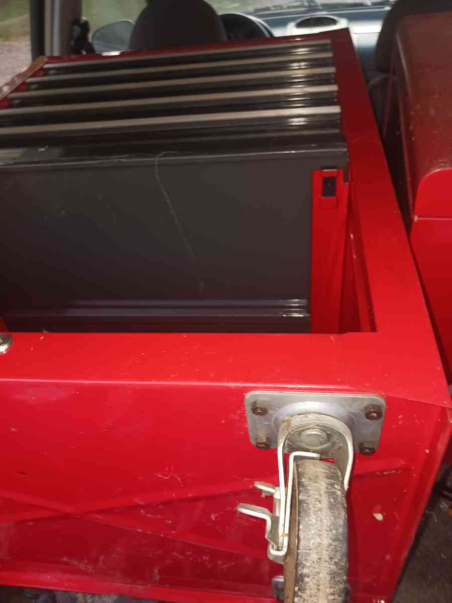 craftsman 25 drawer stand up tool box - Hickory, North Carolina - FleaMarketBay