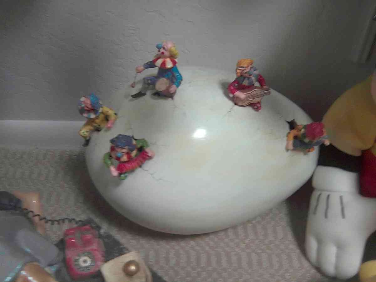 JUST FOR LAUGHS PORCELAIN FIGURINES - Glendale, Arizona - FleaMarketBay