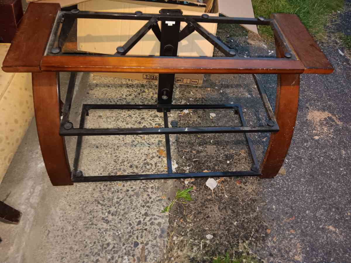 yardsale fri 1027 sat1028 and sun1029  misc everything - Wallingford, Pennsylvania - FleaMarketBay