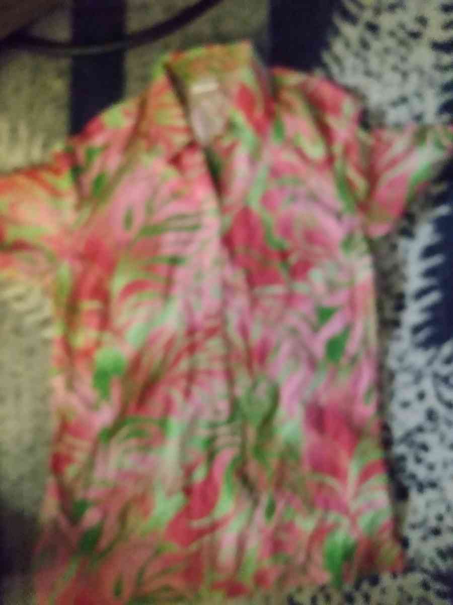 HAWAIIAN SHIRT MADE IN USA - Mill Creek, Washington - FleaMarketBay