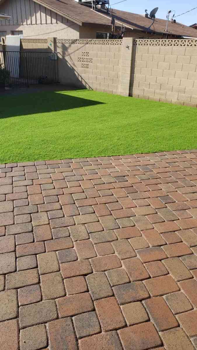 instalation pavars Grass - Alicia, Arkansas - FleaMarketBay