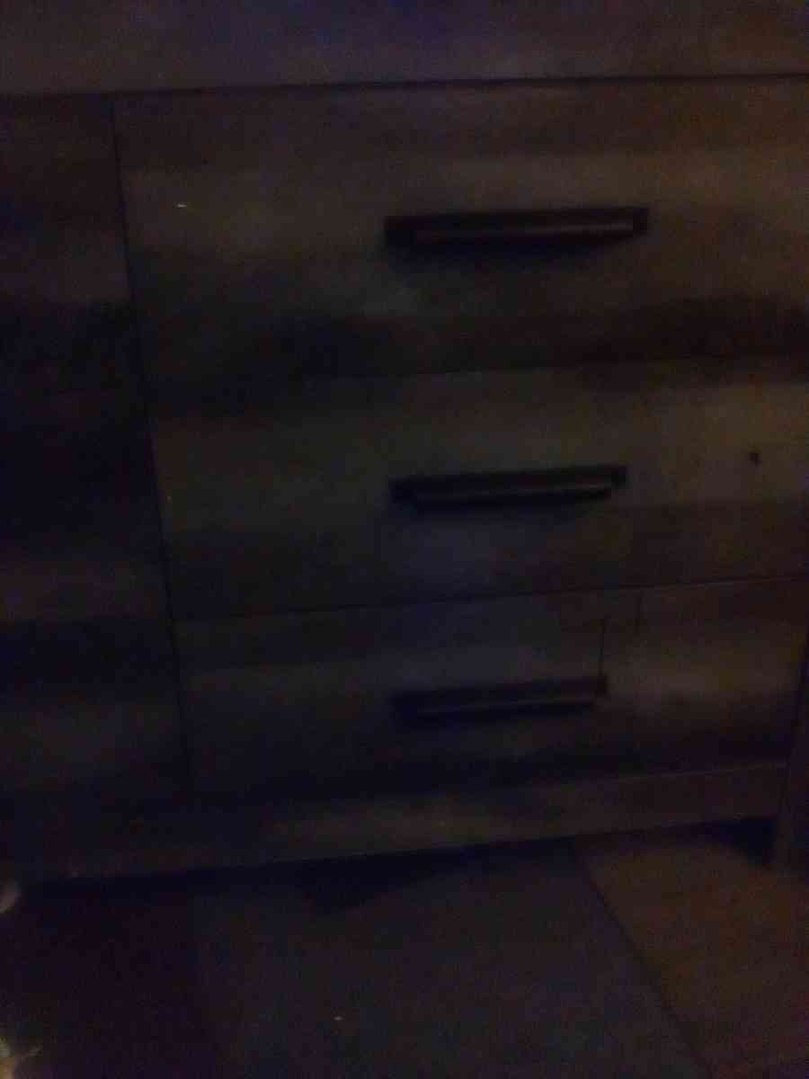 dresser - Denver, Colorado - FleaMarketBay