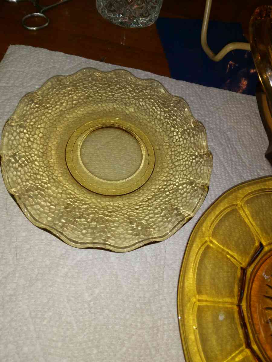 Amber Glass Lot - Pawtucket, Rhode Island - FleaMarketBay