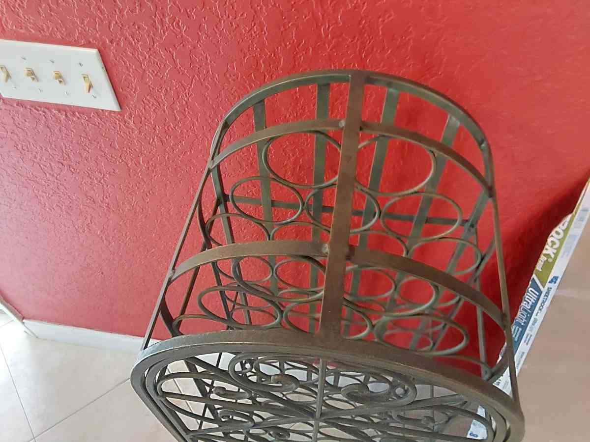 Free standing wine rack 45 bottles Holder Metal vintage - Fort Lauderdale, Florida
