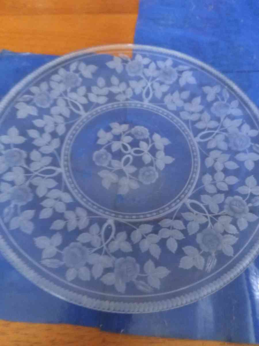 Victorian Flint glass Etched dinnerplate - Pawtucket, Rhode Island - FleaMarketBay