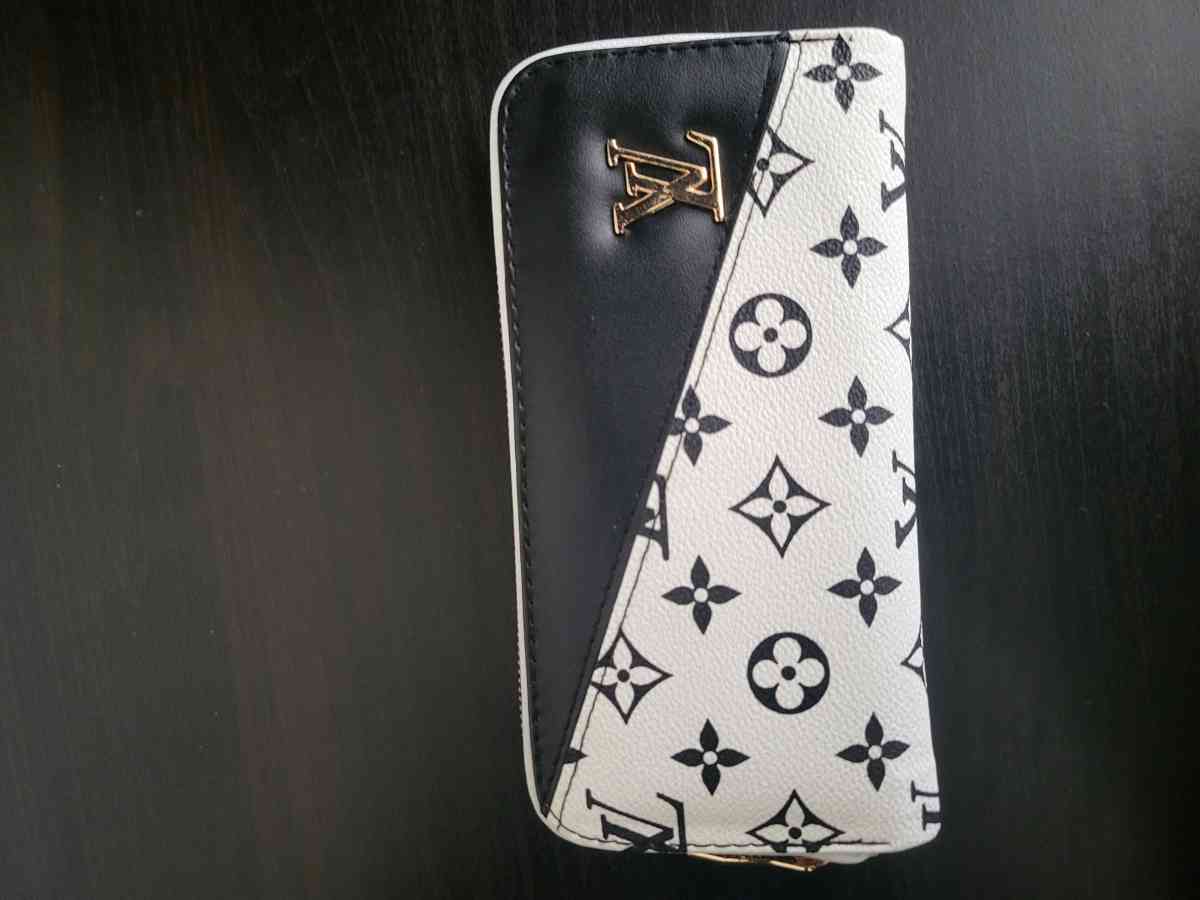 wallet - Tucson, Arizona - FleaMarketBay