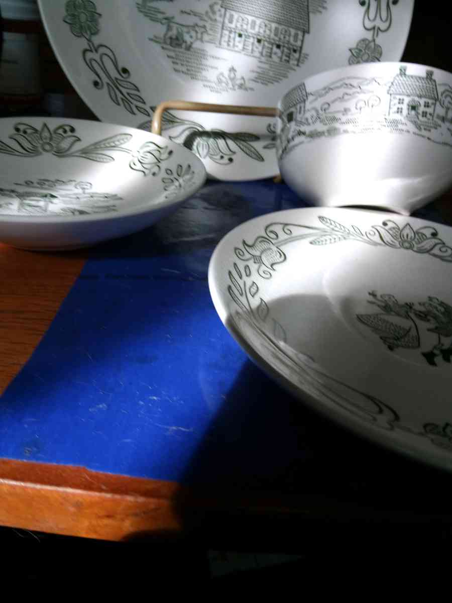 Buck County Service for 6 with extras - Pawtucket, Rhode Island - FleaMarketBay