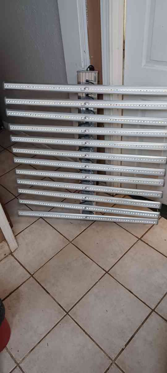 LED Grow Light 720 Watts - Atwater, California - FleaMarketBay