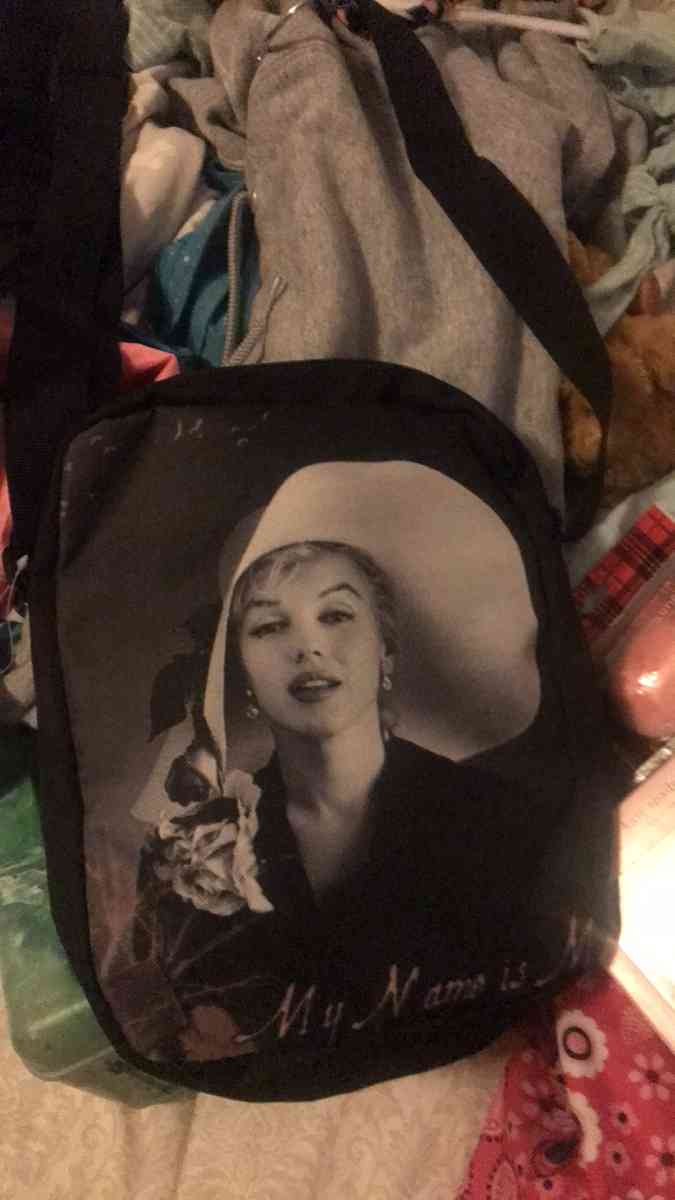 household cleanout - Scottsboro, Alabama - FleaMarketBay