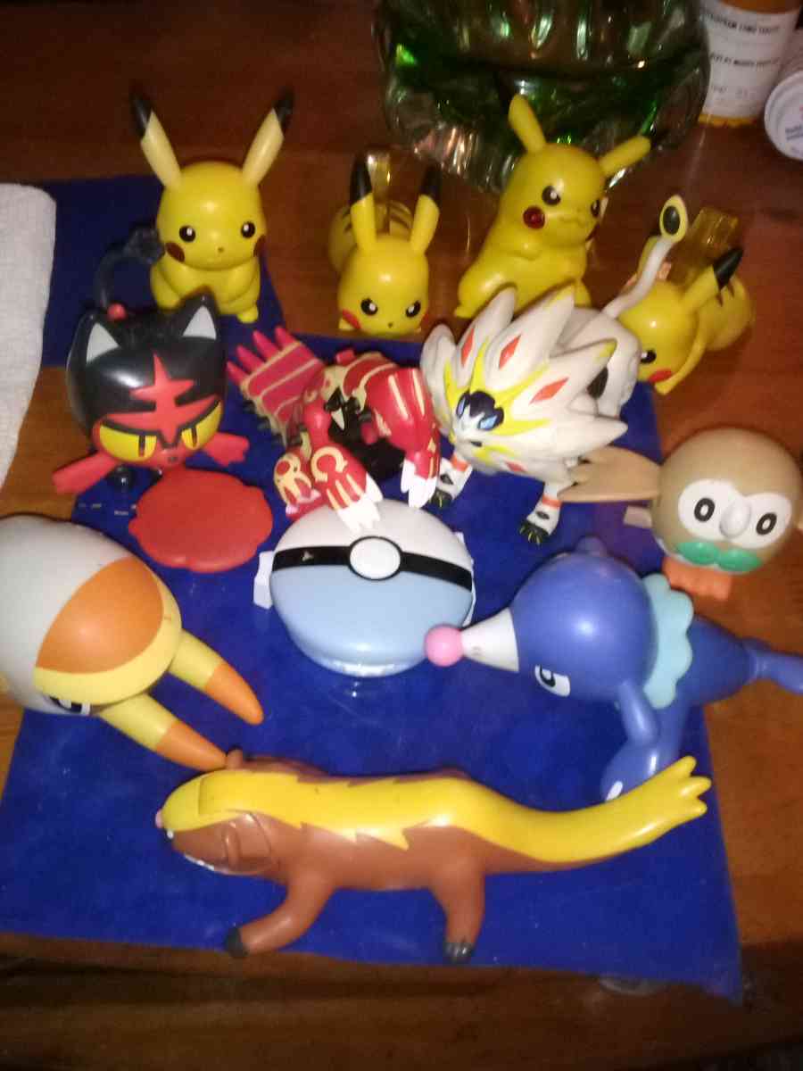 12 Pokemon Toys - Pawtucket, Rhode Island - FleaMarketBay