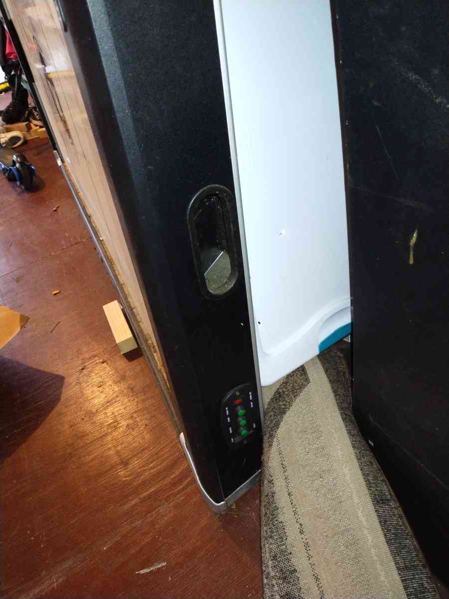 Air Hockey Table - Newaygo, Michigan - FleaMarketBay