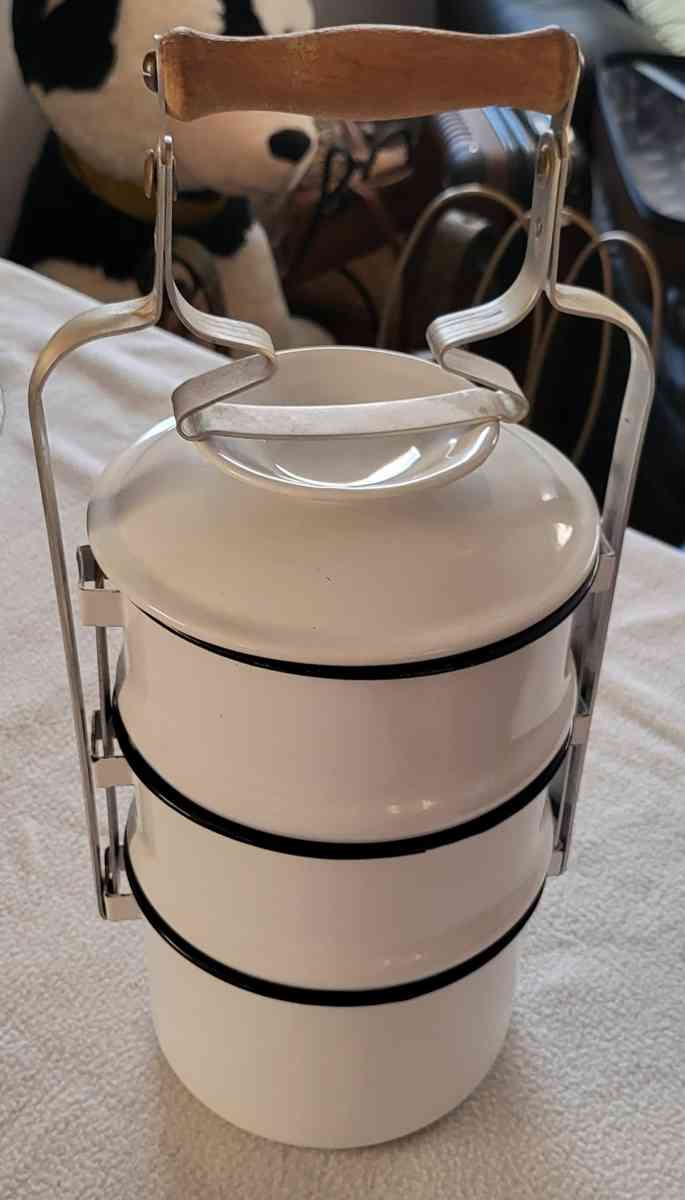 Retro 3 Tiered Enamalware Lunch Carrier - San Diego, California - FleaMarketBay