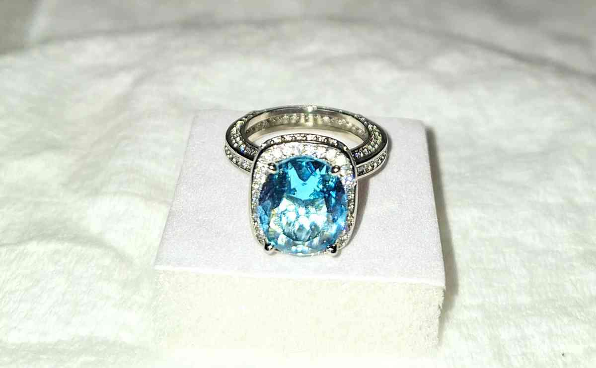 blue Topaz ring size 6 new - Yulee, Florida - FleaMarketBay