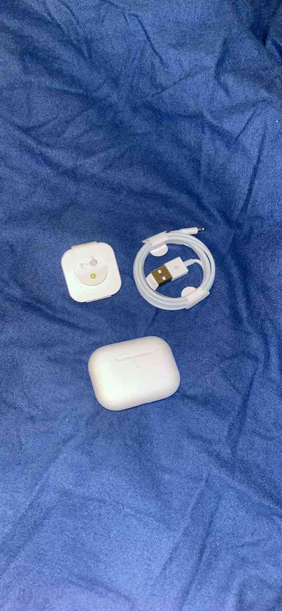 AirPods - Imperial Beach, California - FleaMarketBay