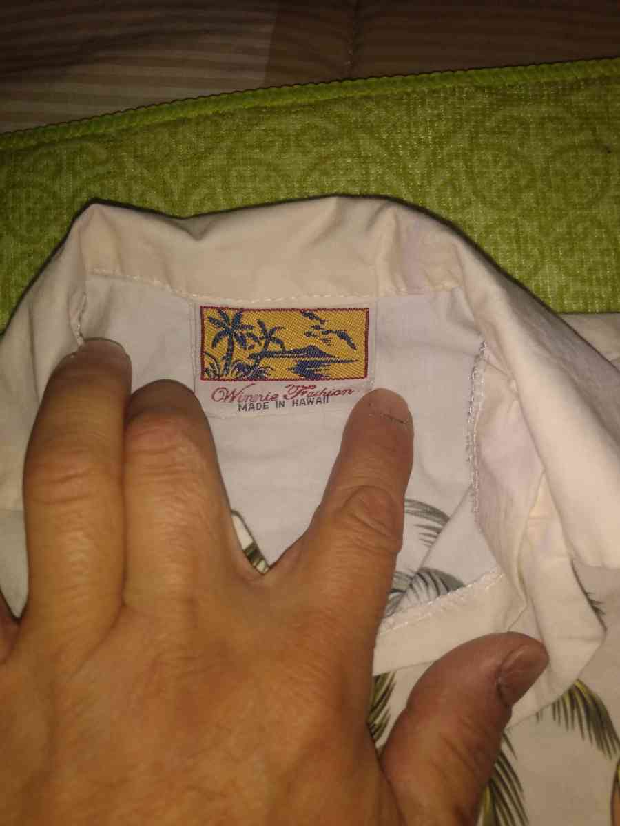 Hawaiian kids shirt - Mill Creek, Washington - FleaMarketBay