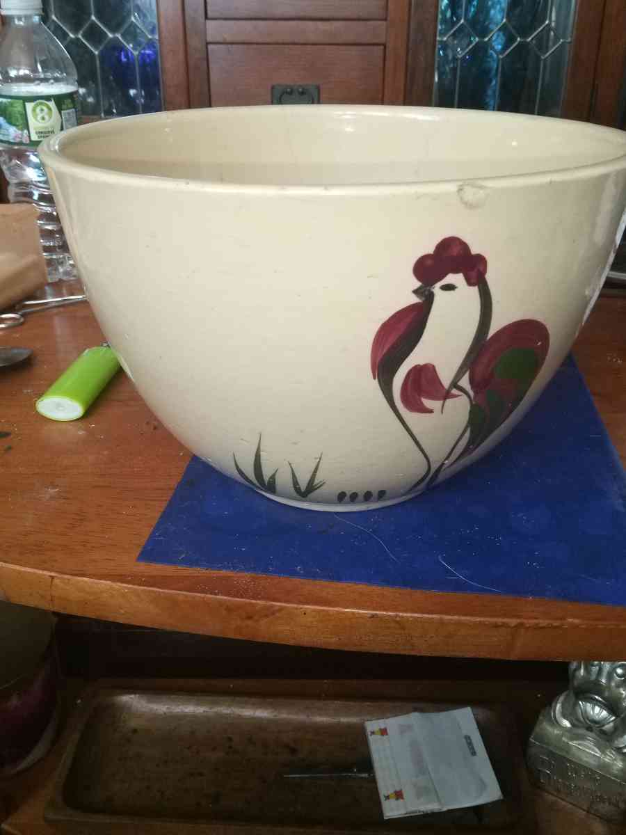 Watt Pottery Rooster Large mixing bowl - Pawtucket, Rhode Island - FleaMarketBay