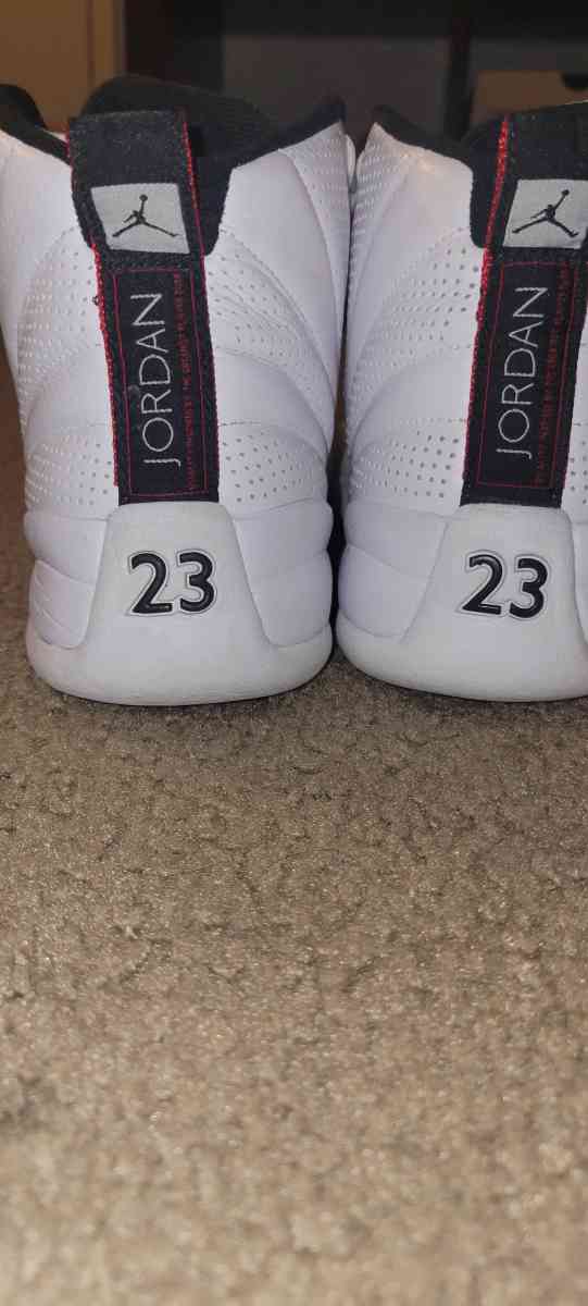 jordands 12s rising sun  used excellent condition - Morgan Hill, California