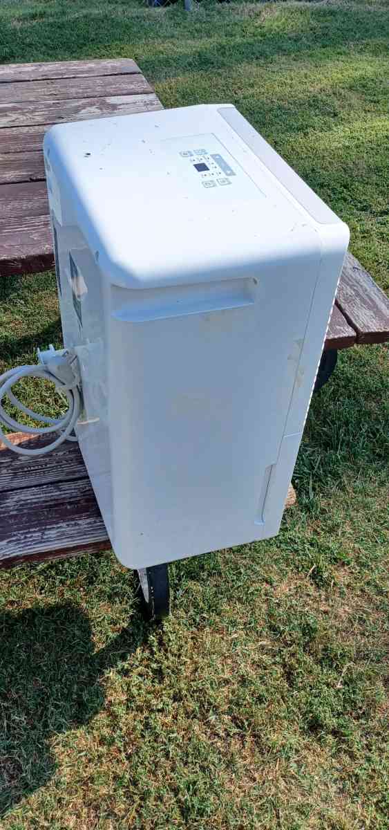 Dehumidifier - Merced, California - FleaMarketBay