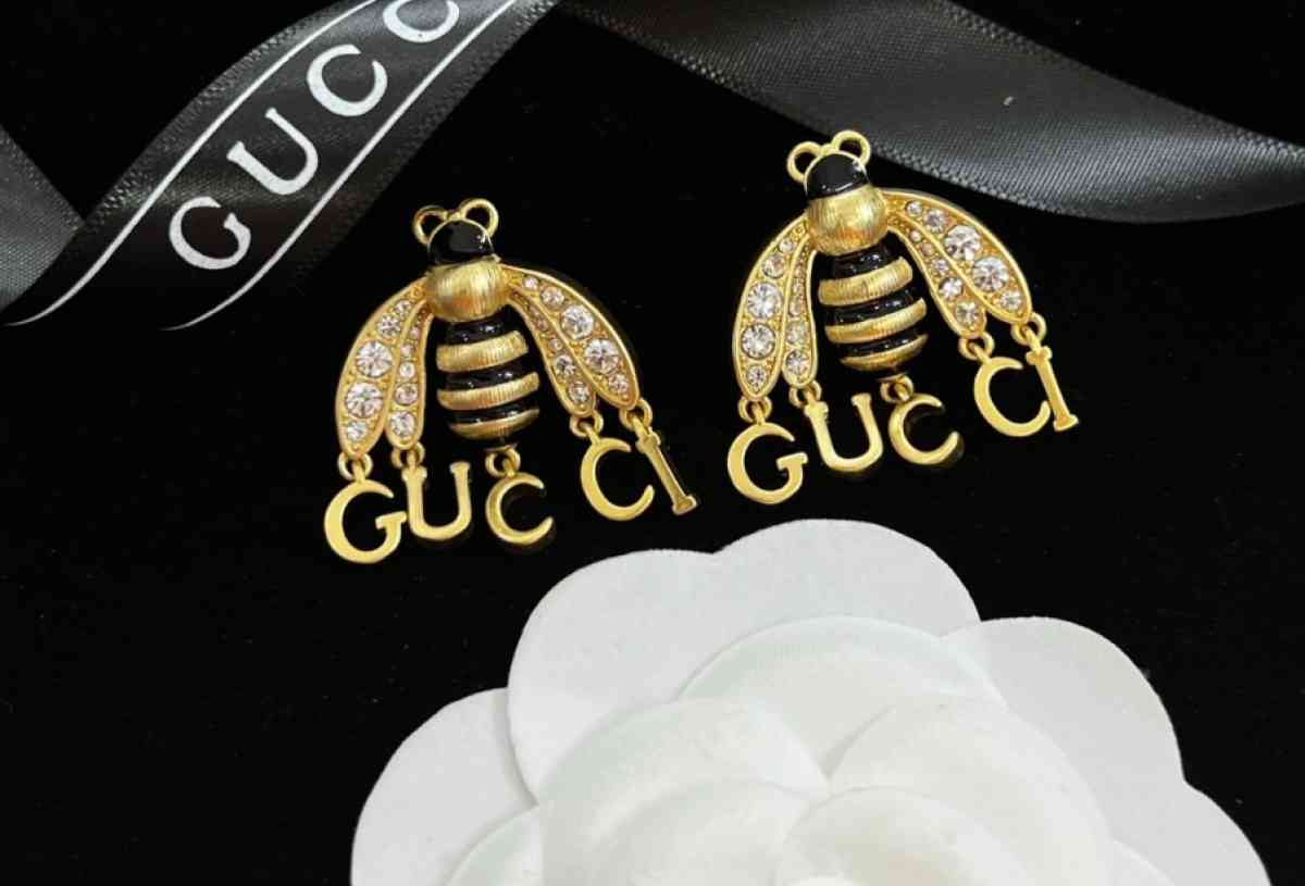 Gucci bee set jewelry - Mission Viejo, California - FleaMarketBay