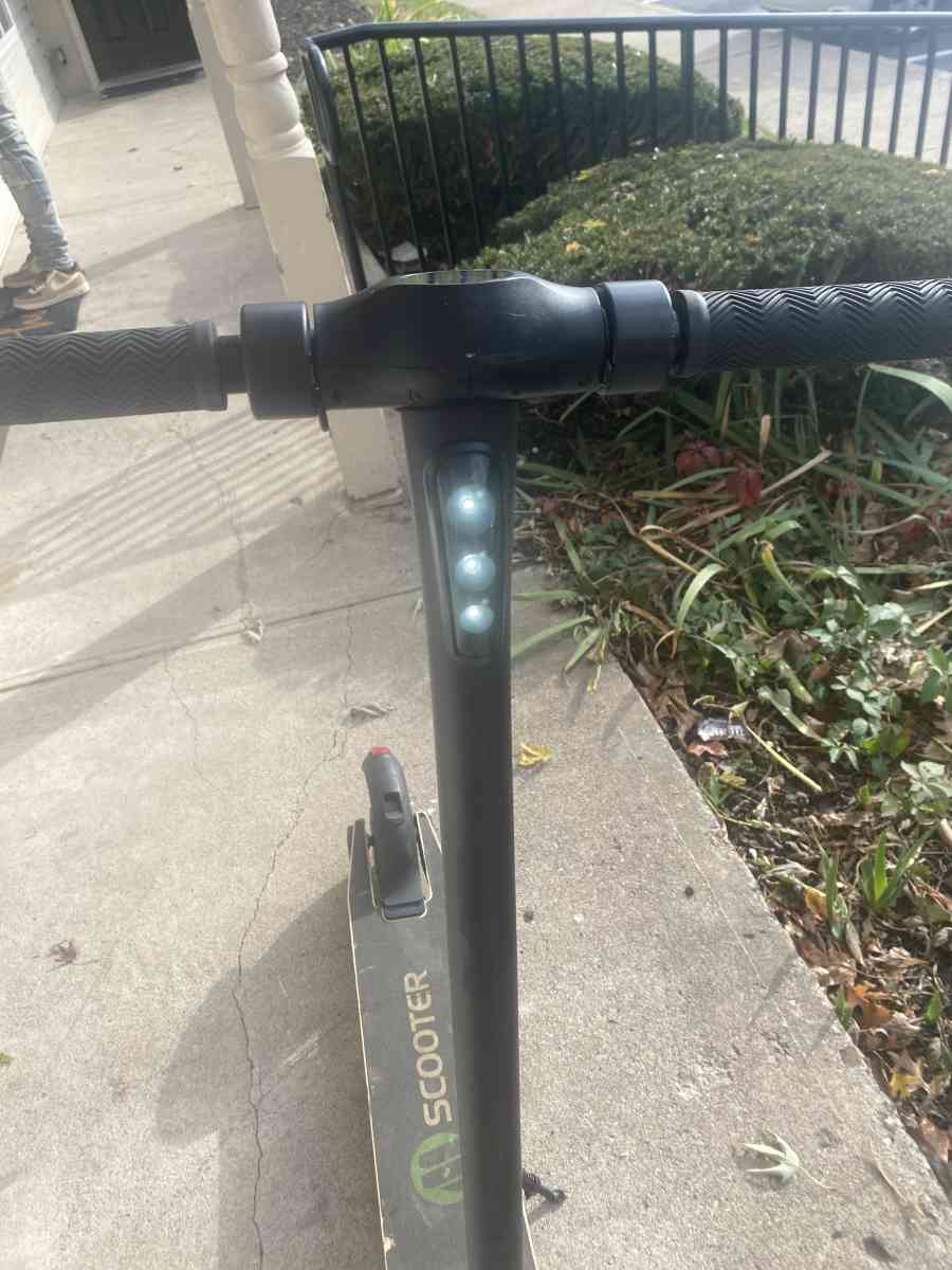 s10 fast electric scooter - Greenwood, Indiana - FleaMarketBay