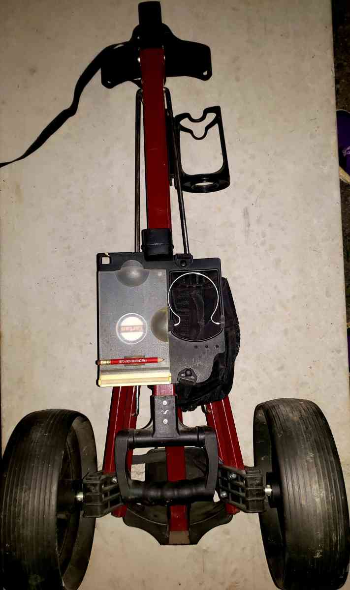 Golf Bag Caddy - Frostburg, Maryland - FleaMarketBay