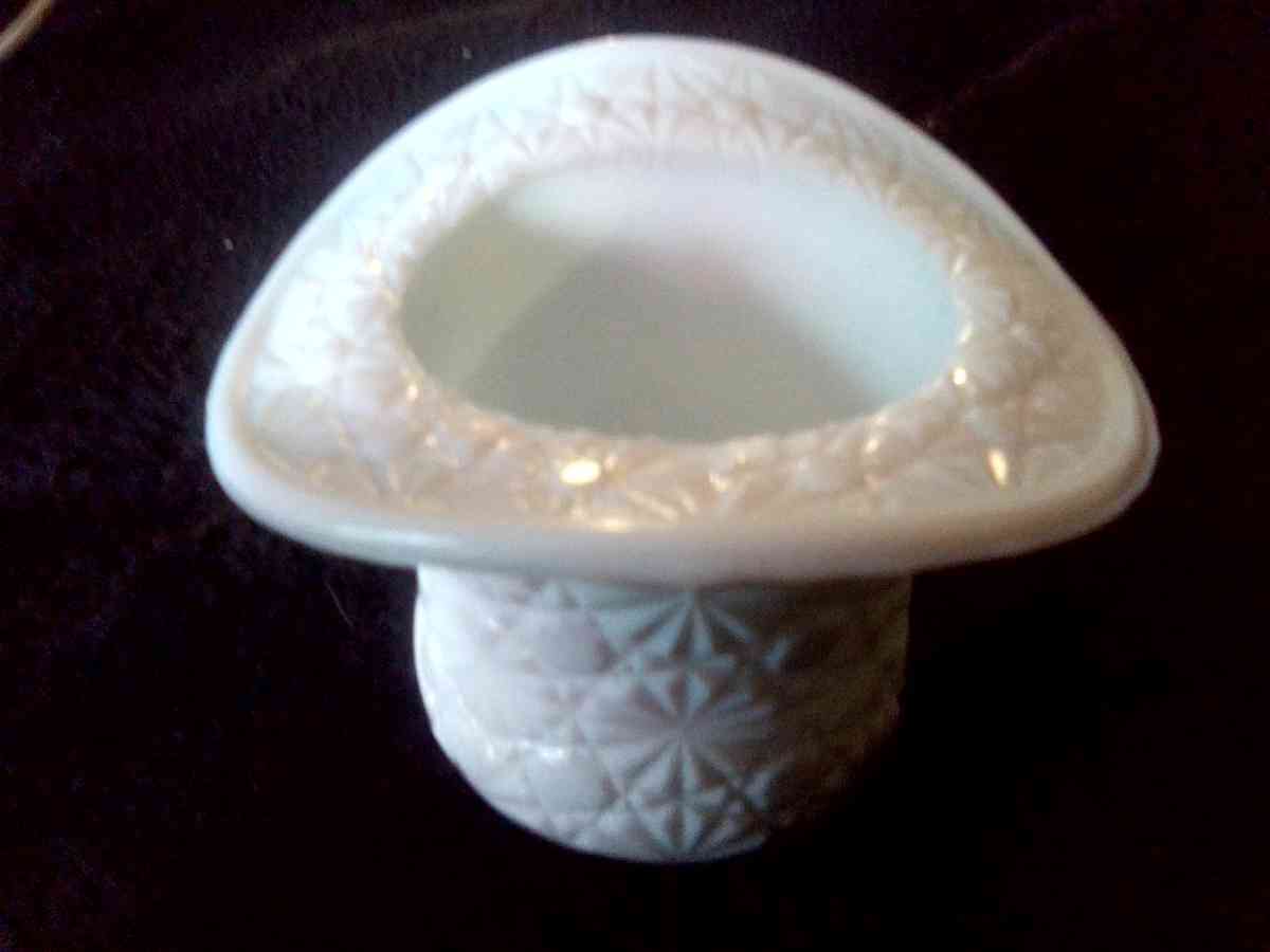 Vintage Glass - Huntington, Oregon - FleaMarketBay