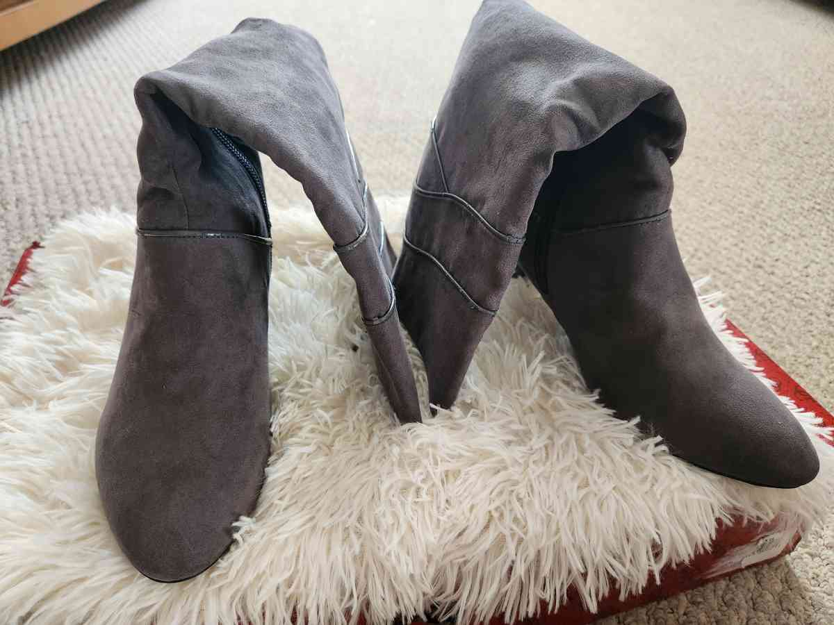 boots - Spring, Texas - FleaMarketBay