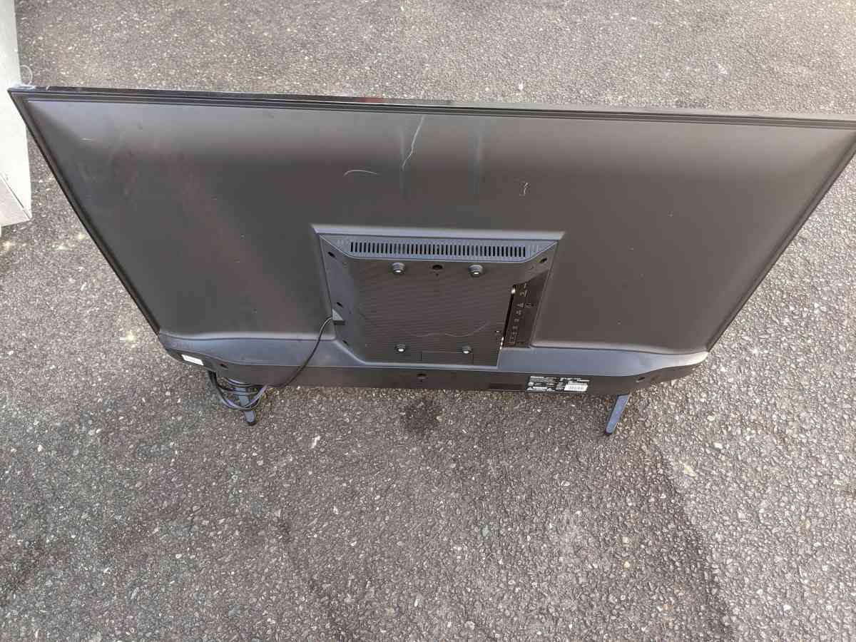 Omni 65 Fire TV - Charlotte, North Carolina - FleaMarketBay