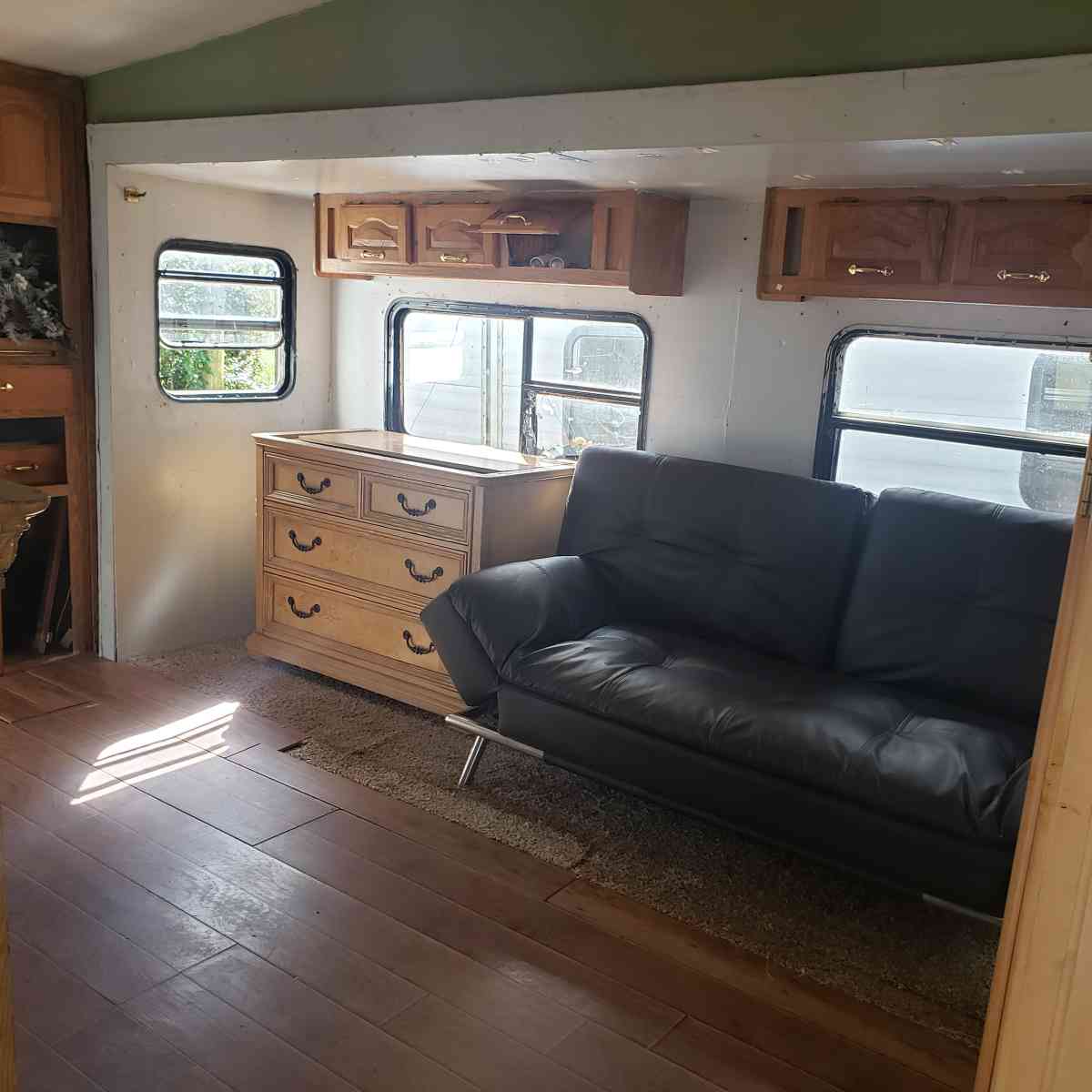 fifth wheel camper - Cleveland, North Carolina - FleaMarketBay