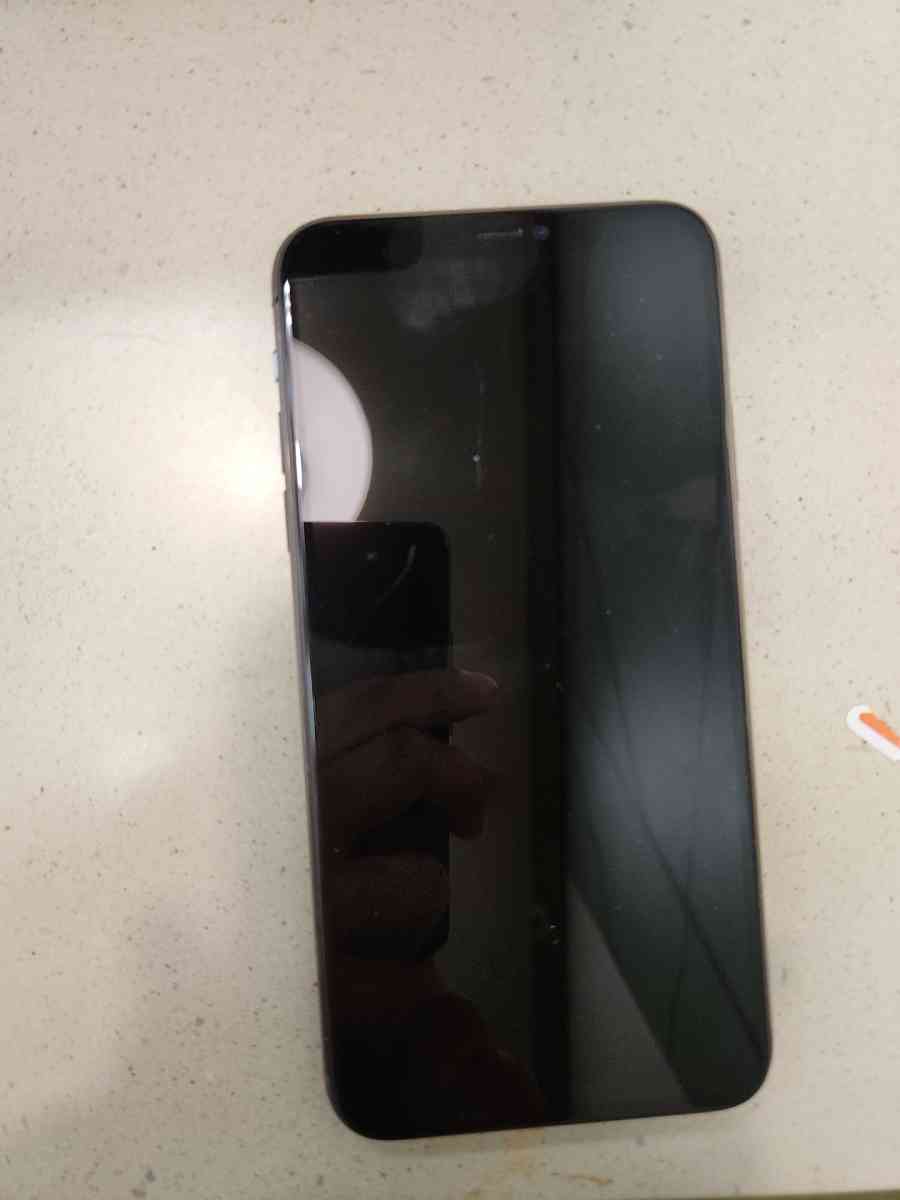 iphone 11 pro max - Buckeye, Arizona - FleaMarketBay