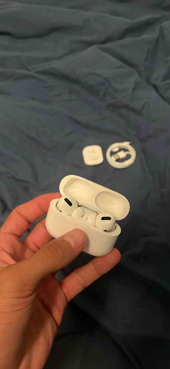 AirPods - Imperial Beach, California - FleaMarketBay