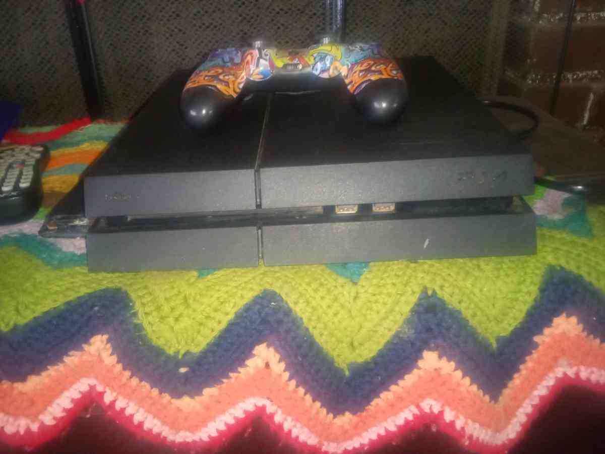 PS4 for sale - Adelanto, California