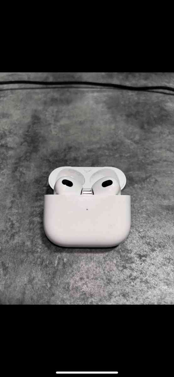 AirPods 3rd Gen - Miami, Florida
