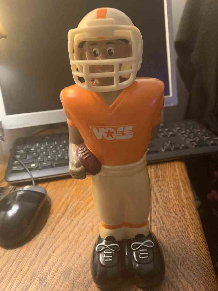 Collegiate Vols figurine